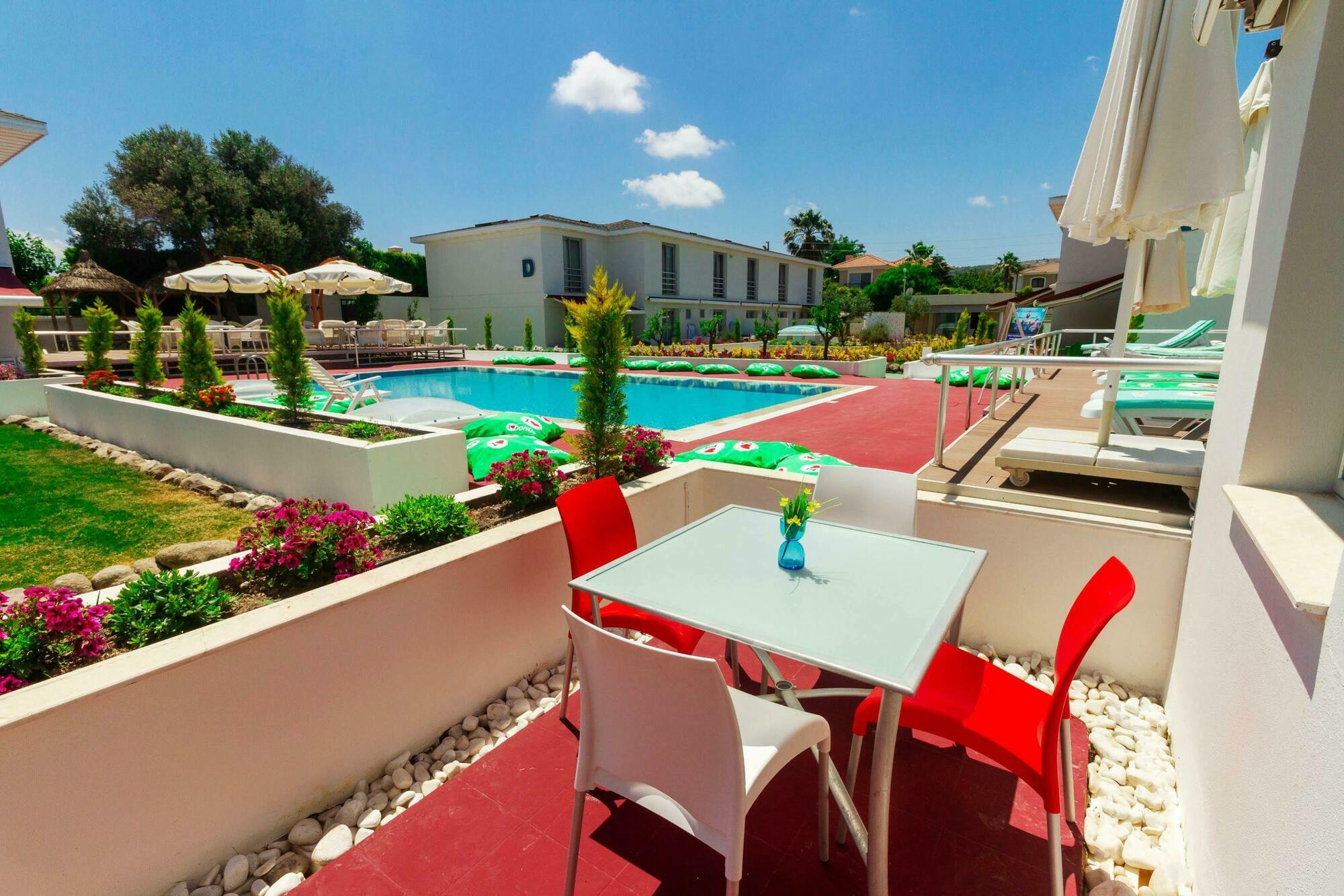 Vela Garden Resort Кешме Экстерьер фото